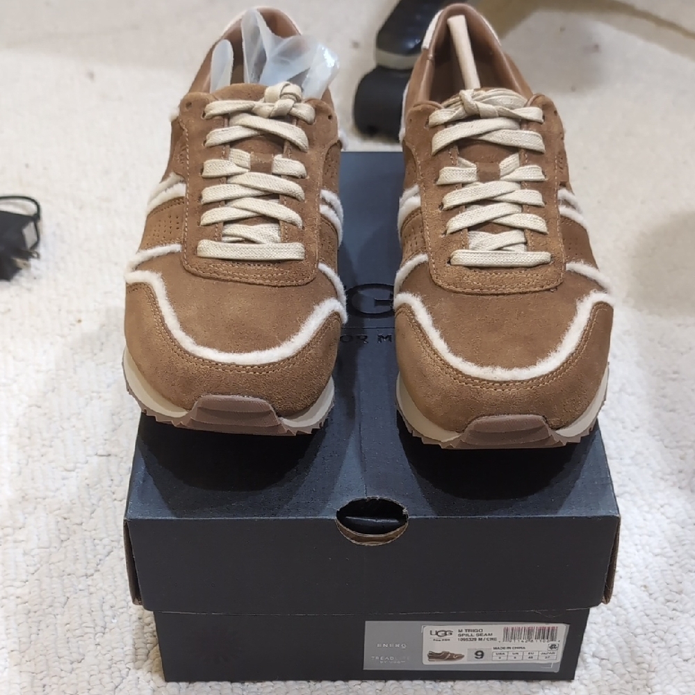 UGG Men's Tan Suede Shearling Sneakers Chestnut Sz 9 US Men EU 42